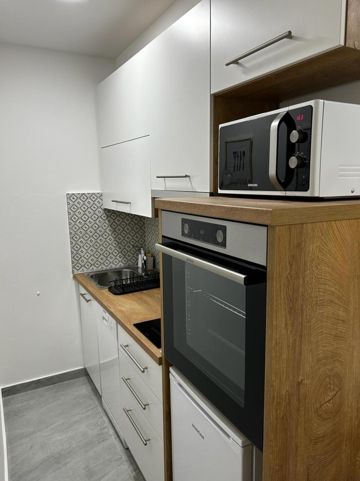 Hello Sunshine Apartment Zadar Bagian luar foto