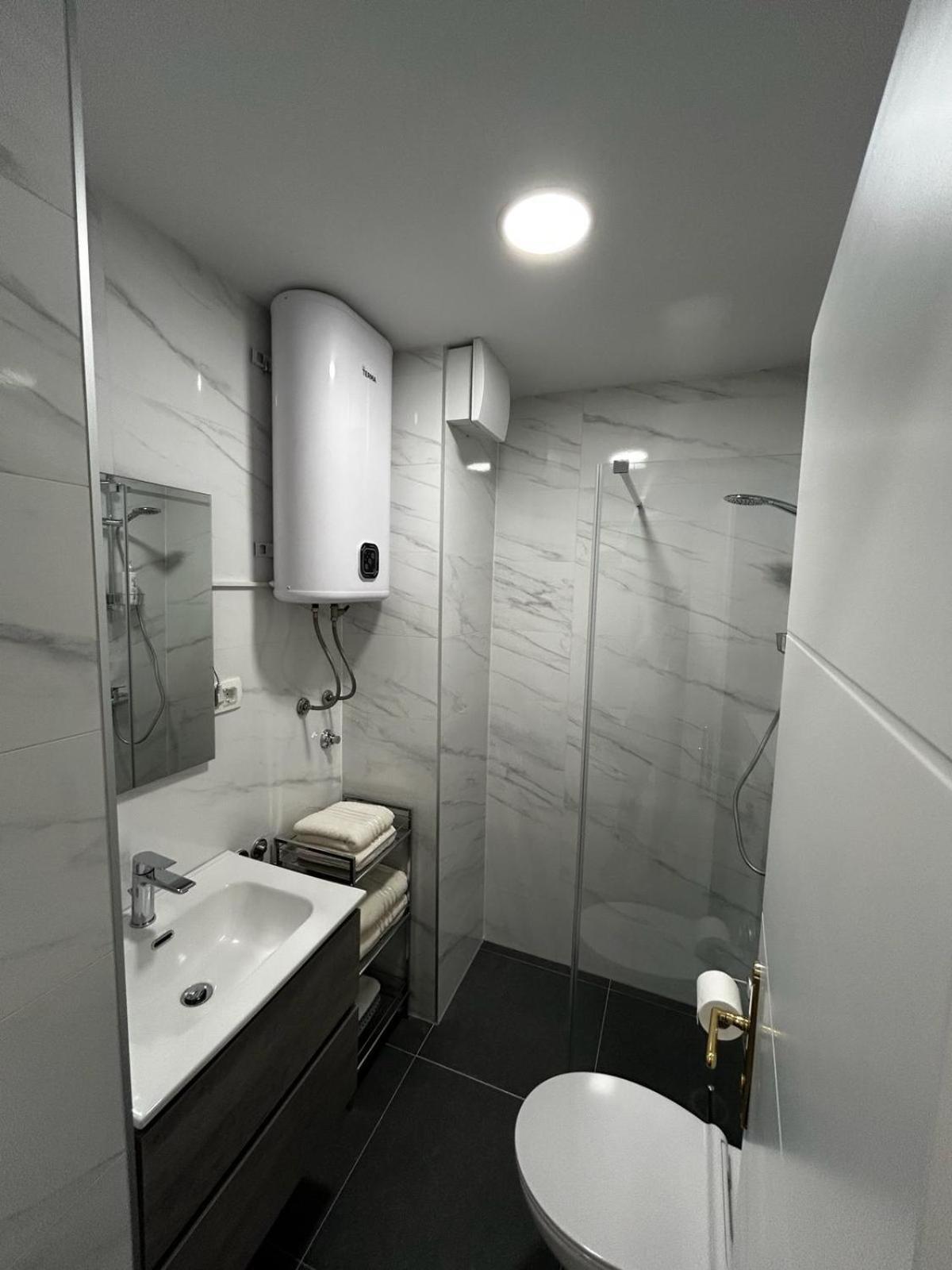 Hello Sunshine Apartment Zadar Bagian luar foto