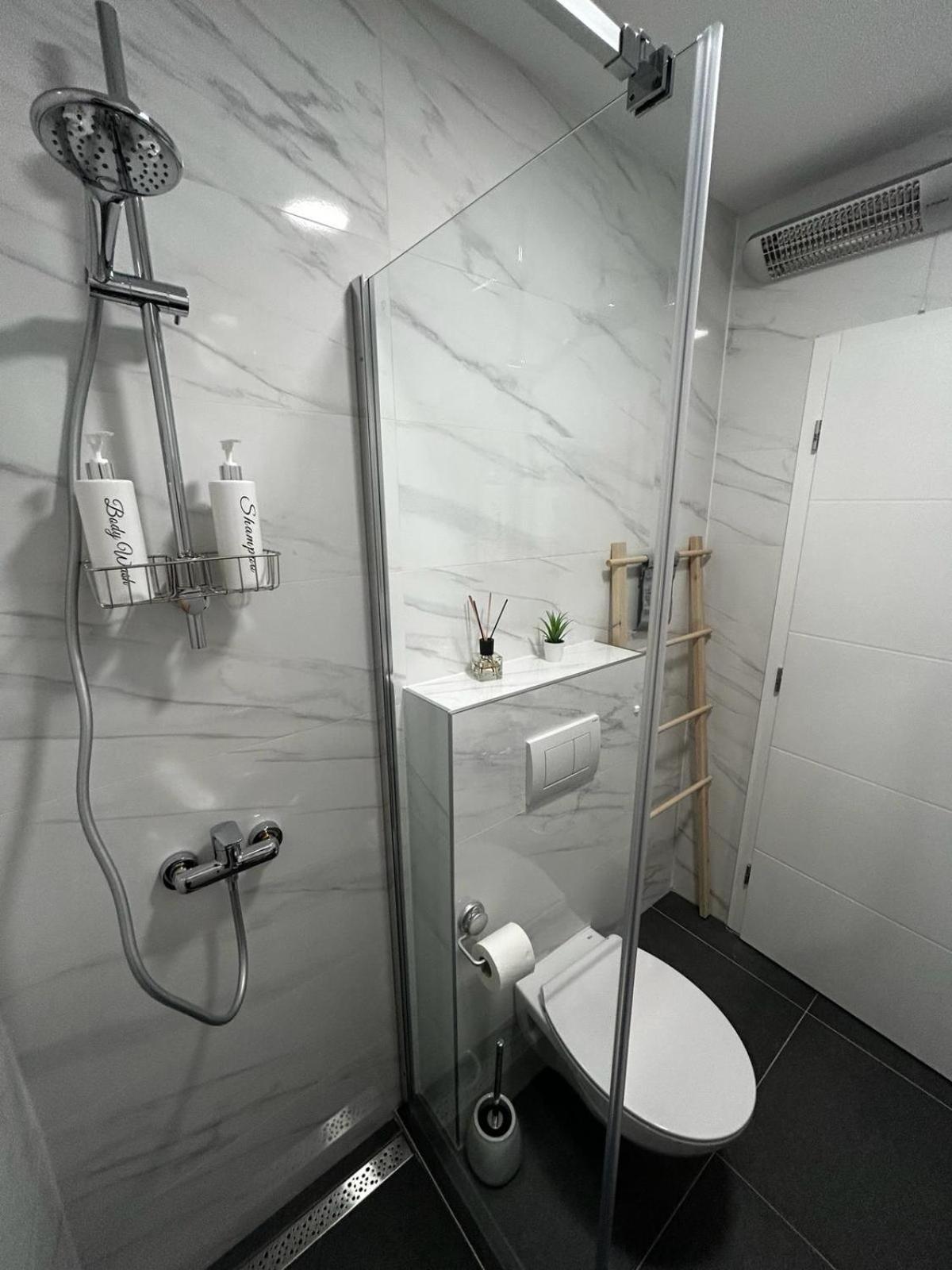 Hello Sunshine Apartment Zadar Bagian luar foto